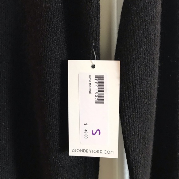 Black Sweater with ruffle bottom - Picture 2 of 5